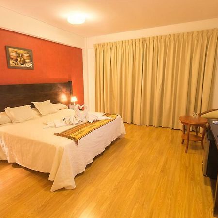 Hotel Las Maras Puerto Madryn Exteriör bild