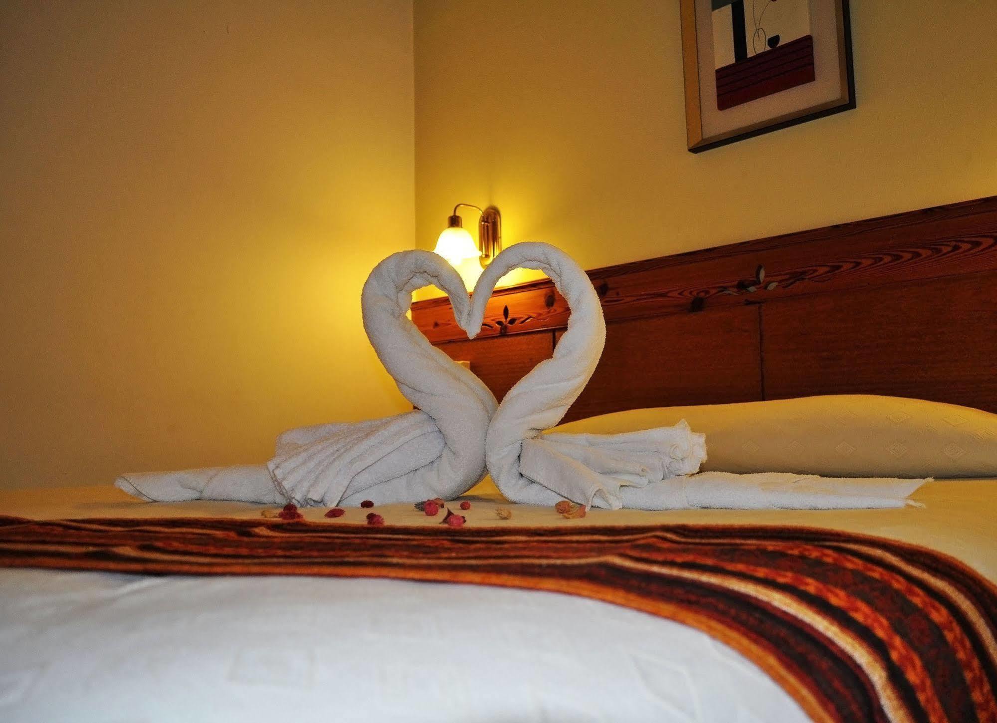Hotel Las Maras Puerto Madryn Exteriör bild