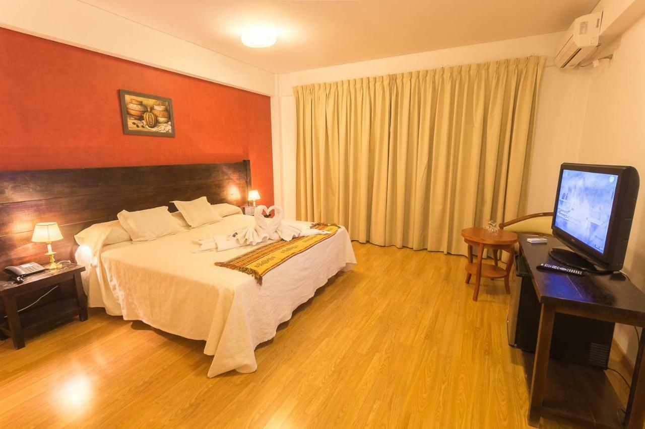 Hotel Las Maras Puerto Madryn Exteriör bild