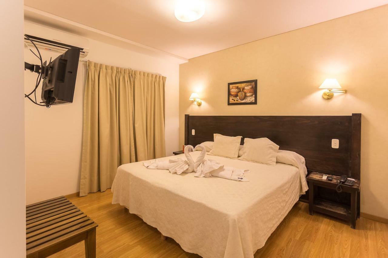 Hotel Las Maras Puerto Madryn Exteriör bild
